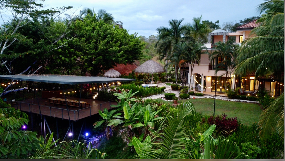 Del Pacifico Estate