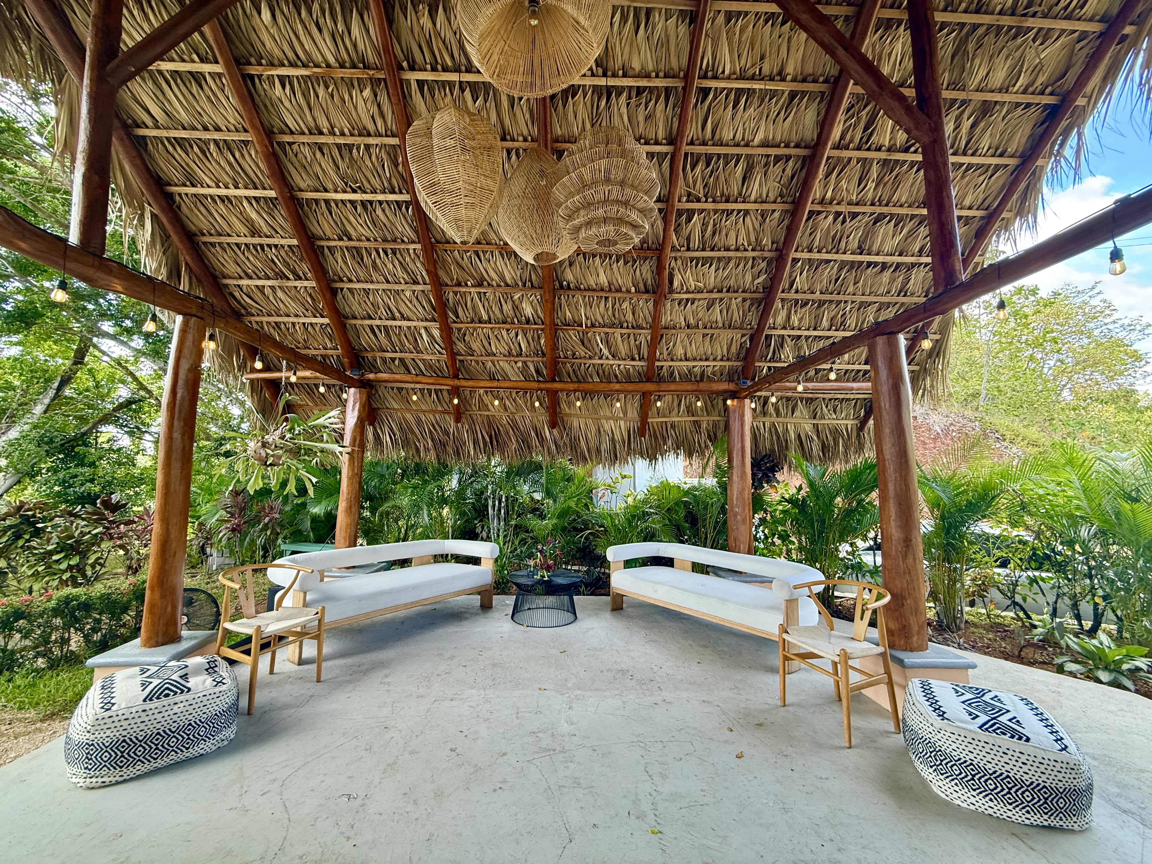Del Pacifico Estate