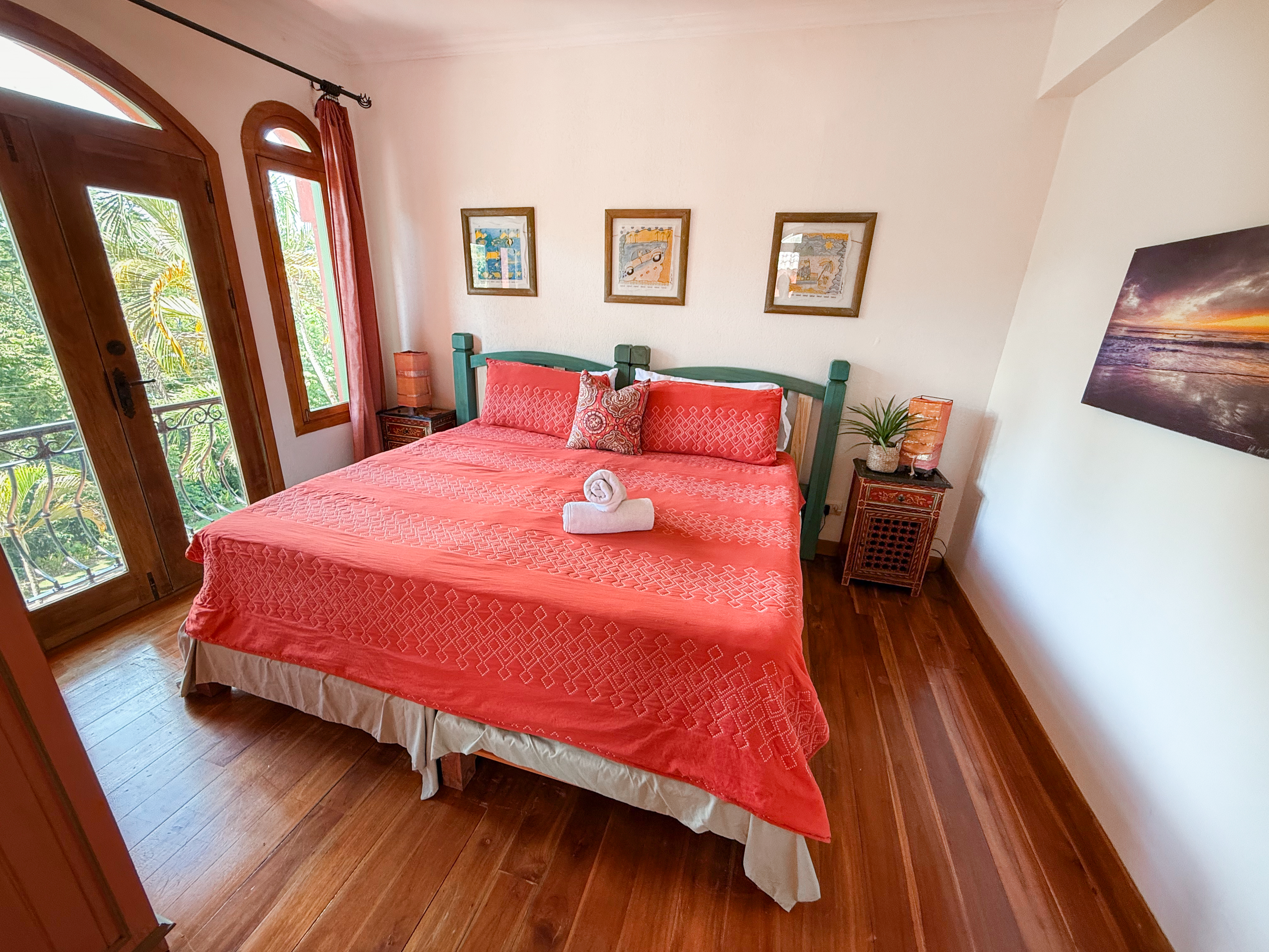 Del Pacifico Estate