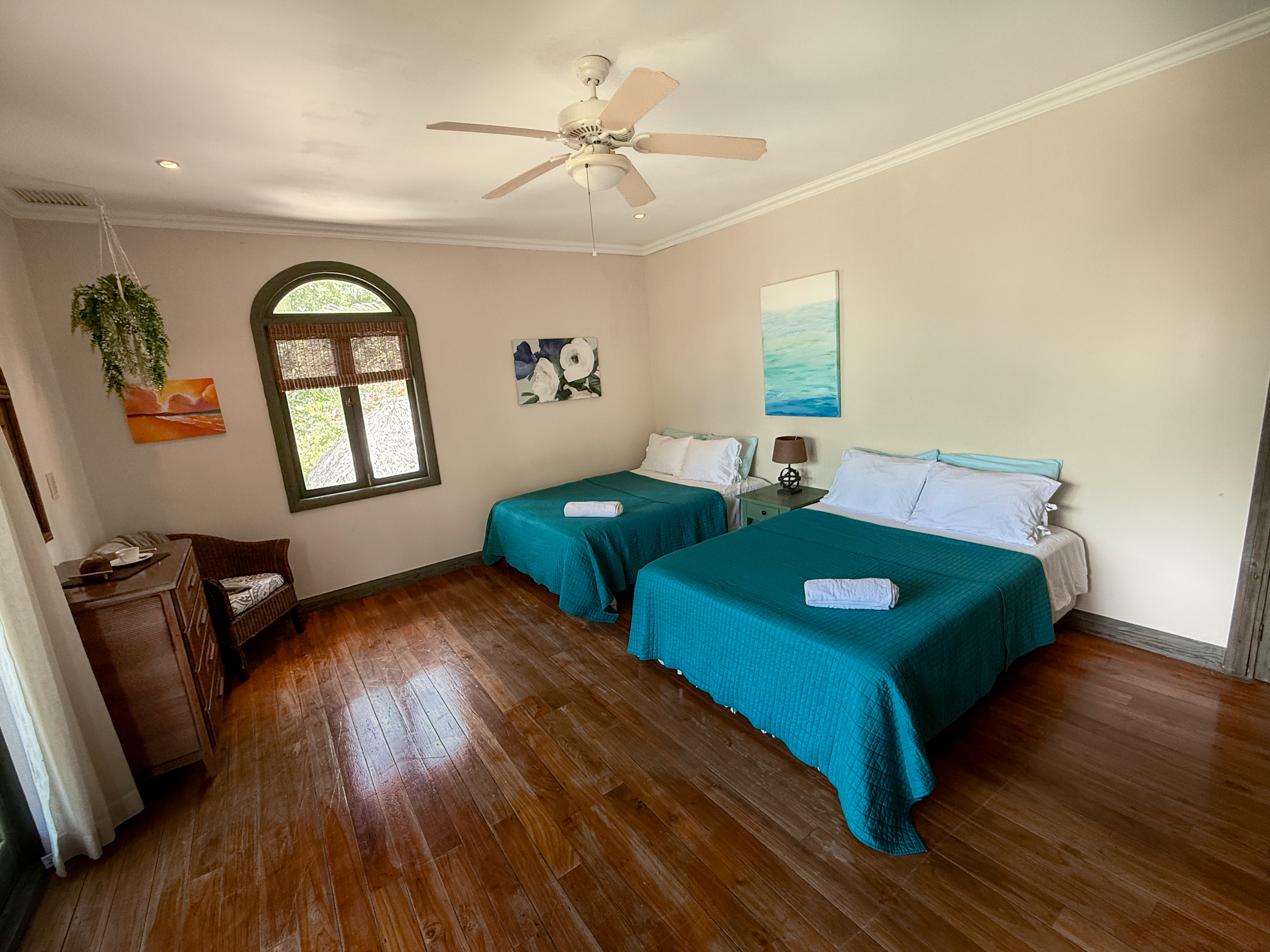 #3: Ocean View Guest Room