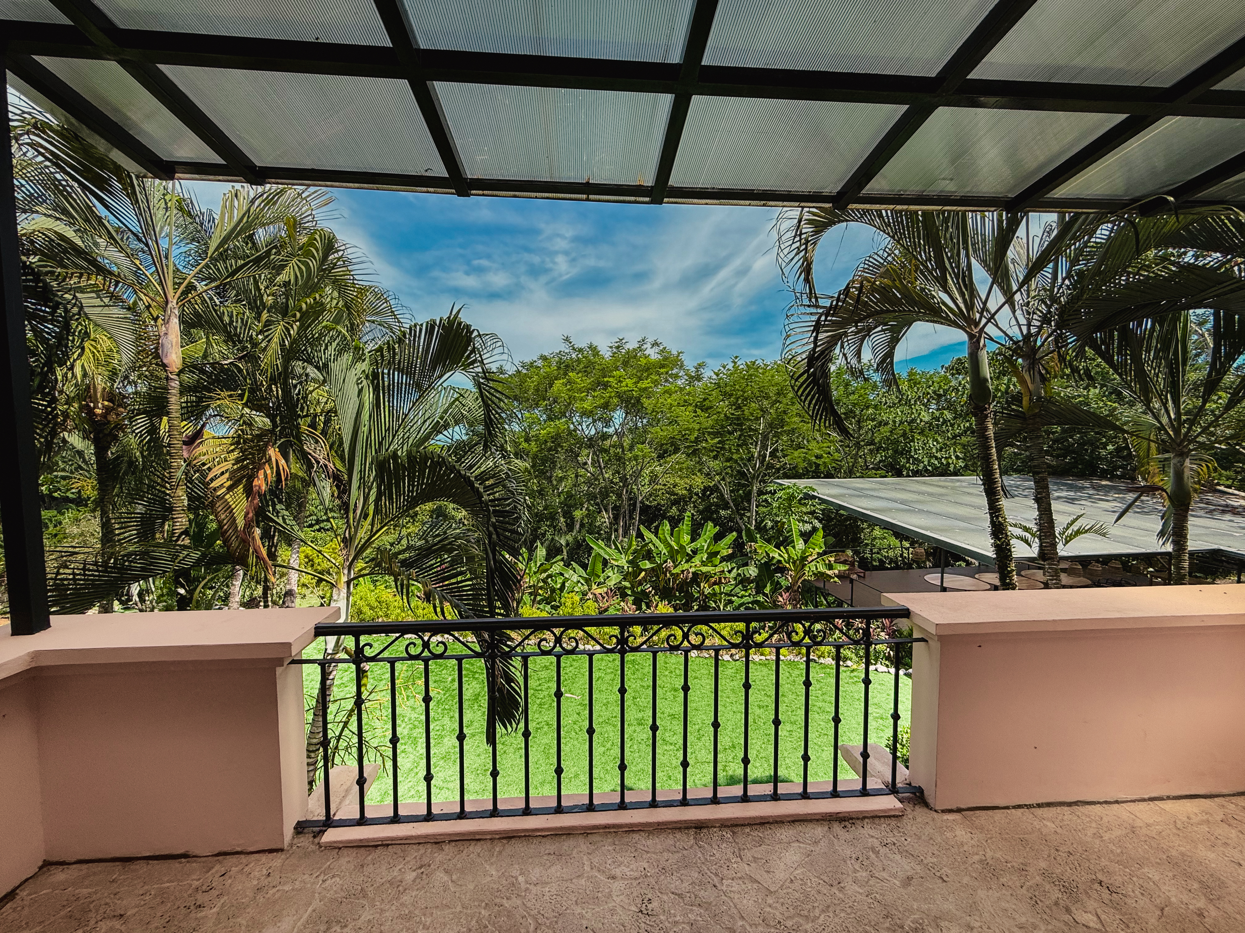 #3: Ocean View Guest Room
