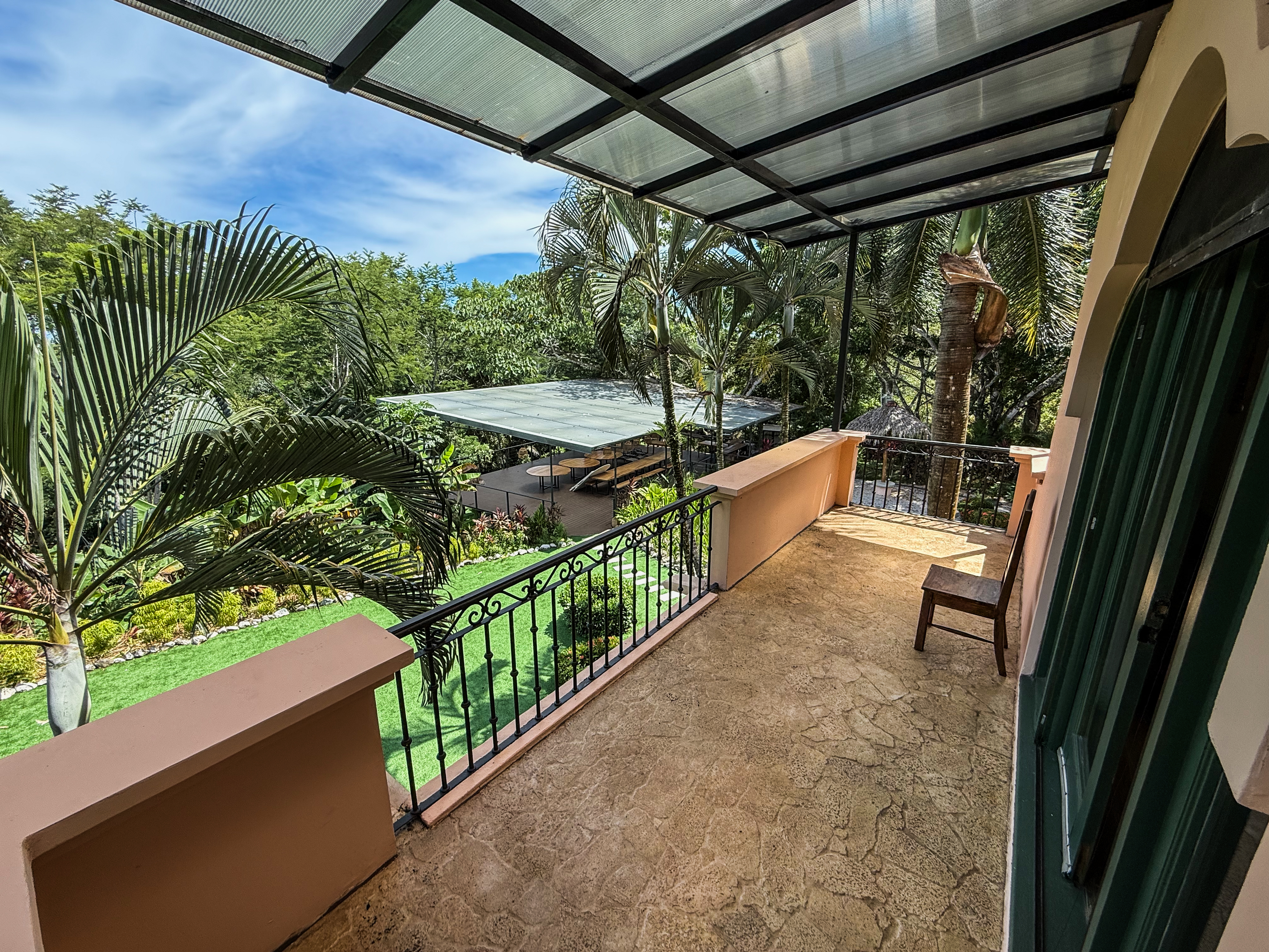 #3: Ocean View Guest Room
